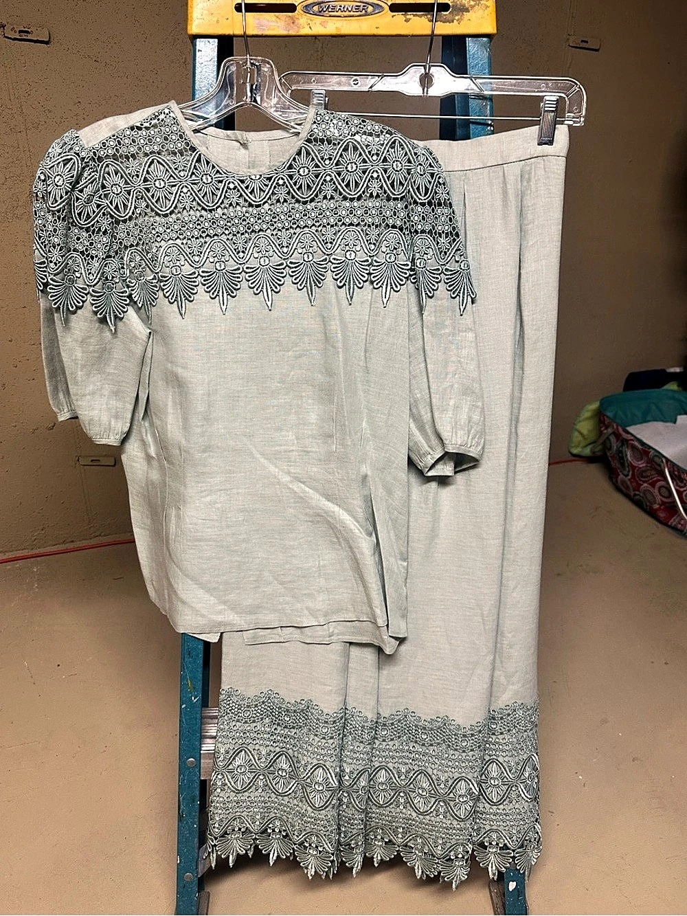 Liberty & Lucrezia Two-Piece linen and lace set in Mint Green Size 8